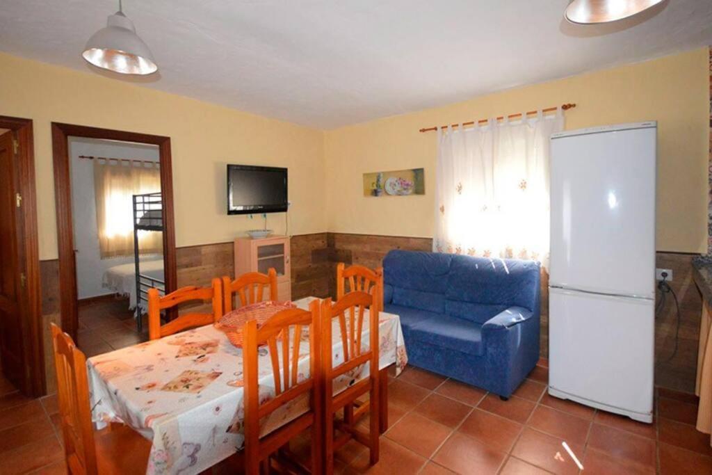 Casas Paqui Y Pablo Con Piscina Compartida En Conil