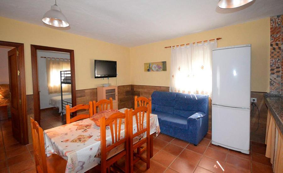 Casas Paqui Y Pablo Con Piscina Compartida En Conil * Conil De La Frontera